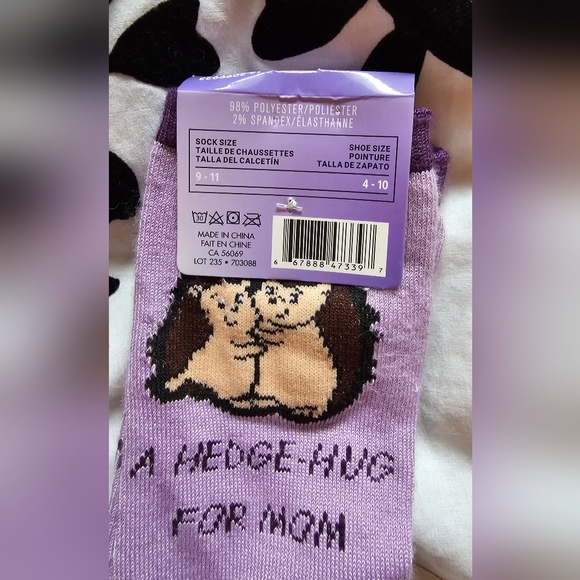 Mom headgehog socks - Picture 3 of 3